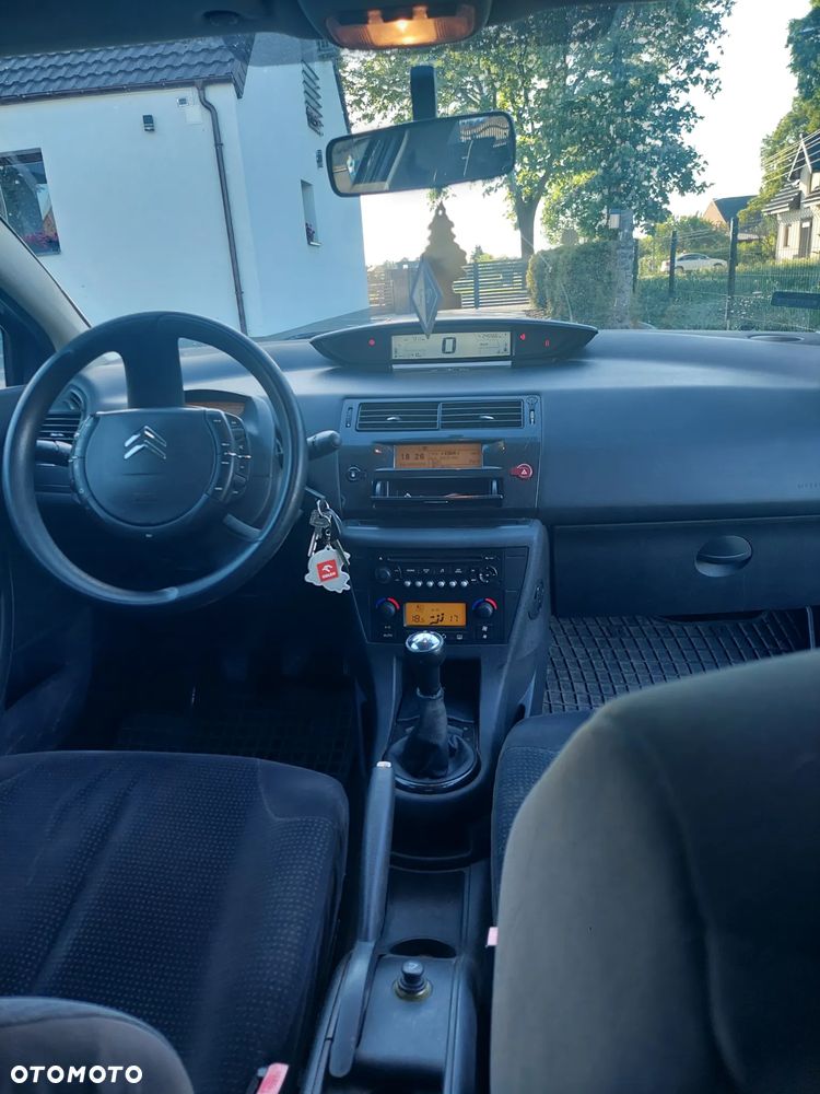 Citroën C4 1.6 HDi Impress - 6