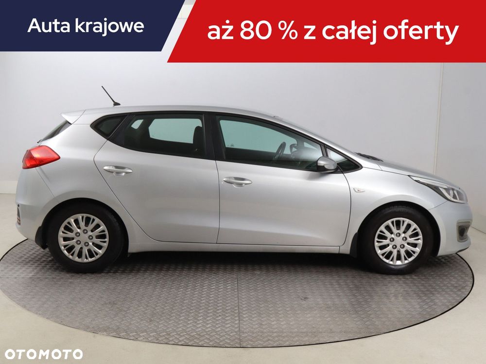 Kia Ceed - 8