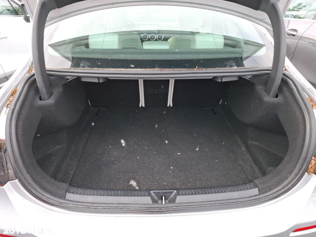 Mercedes-Benz A 180 d 8G-DCT Special Edition - 12