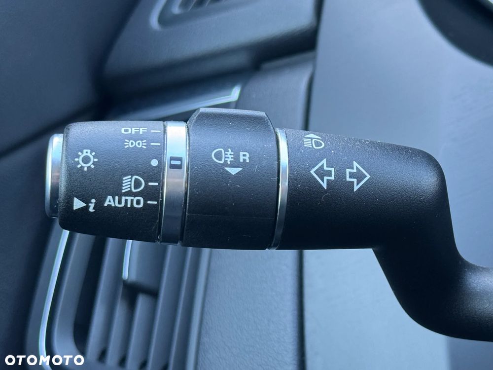 Jaguar E-Pace 2.0 i4P AWD SE - 16