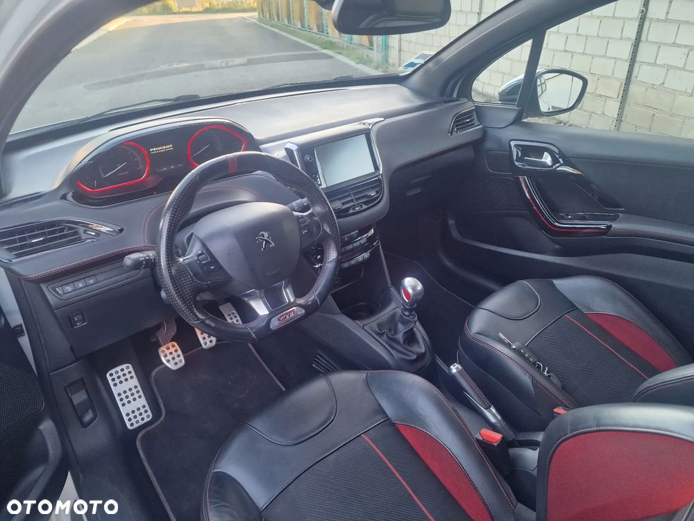 Peugeot 208 THP STOP & START GTi by Sport - 23