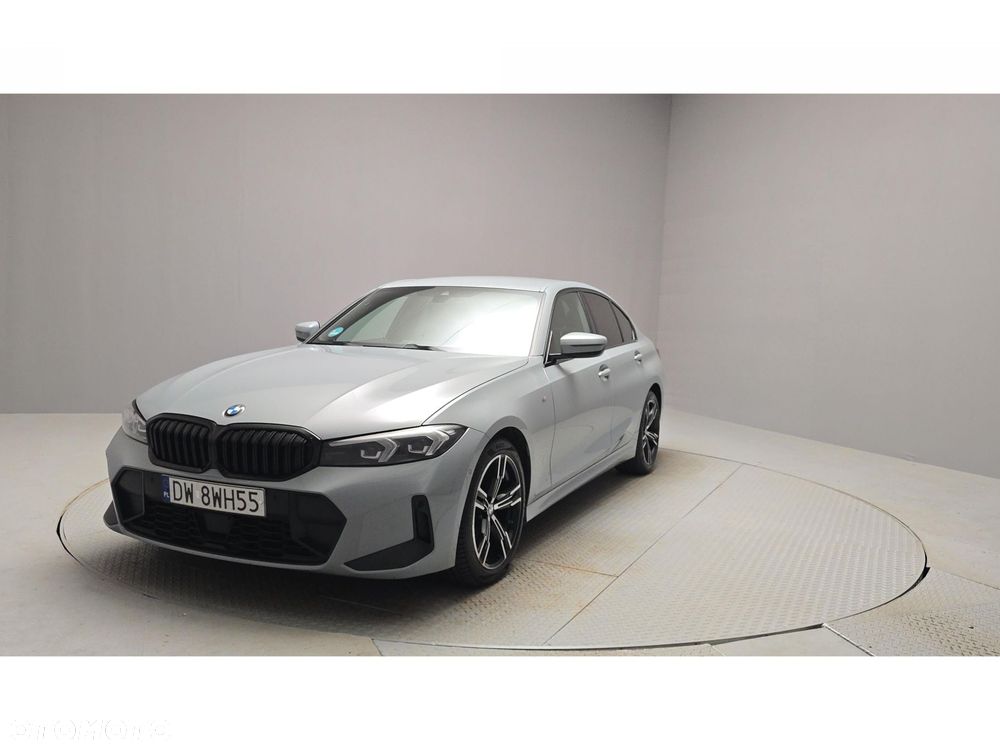 BMW Seria 3 320d xDrive mHEV M Sport - 8