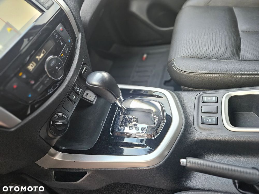 Nissan Navara DC 4x4 Autm EU6 N-Guard - 25
