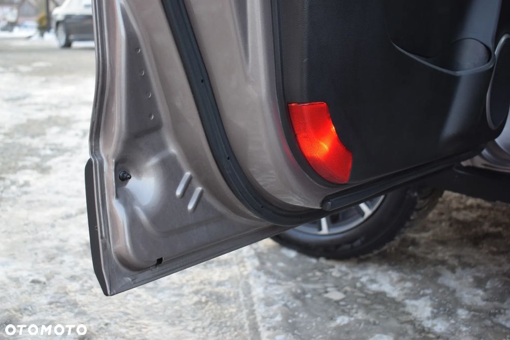 Chevrolet Captiva 2.2 2WD LS - 16