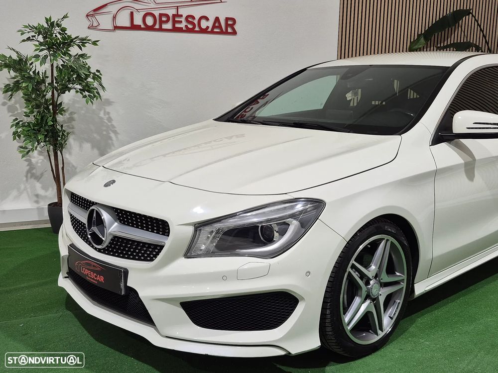 Mercedes-Benz CLA 180 d Shooting Brake AMG Line - 2
