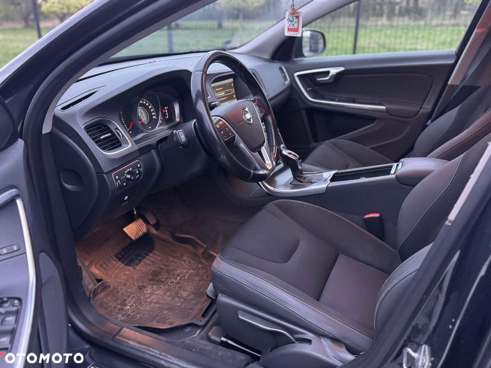 Volvo V60 D3 Summum - 20