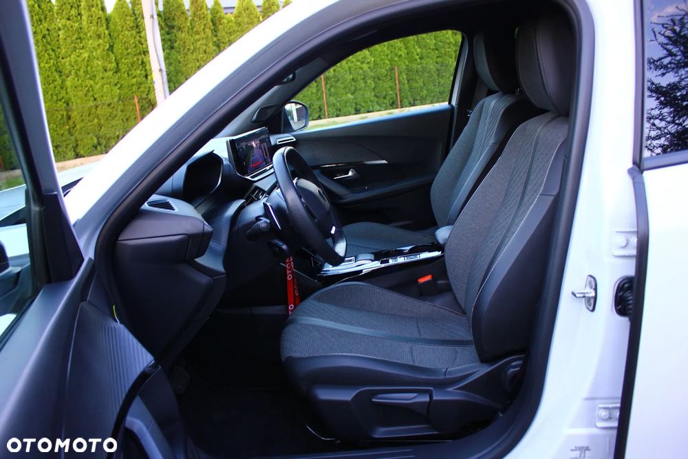 Peugeot 2008 1.5 BlueHDi Allure S&S EAT8 - 25