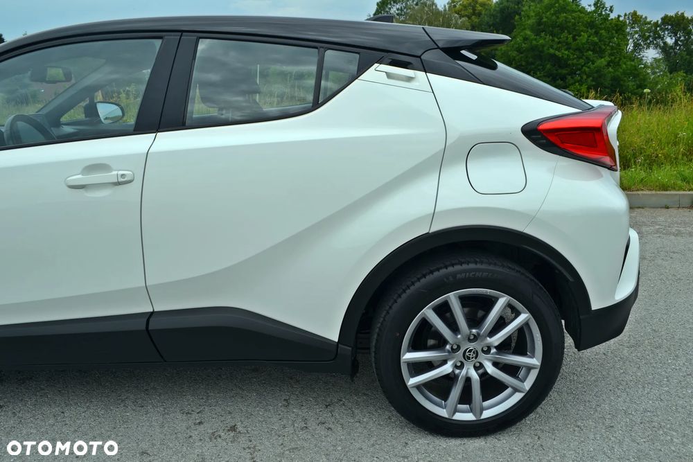 Toyota C-HR - 11