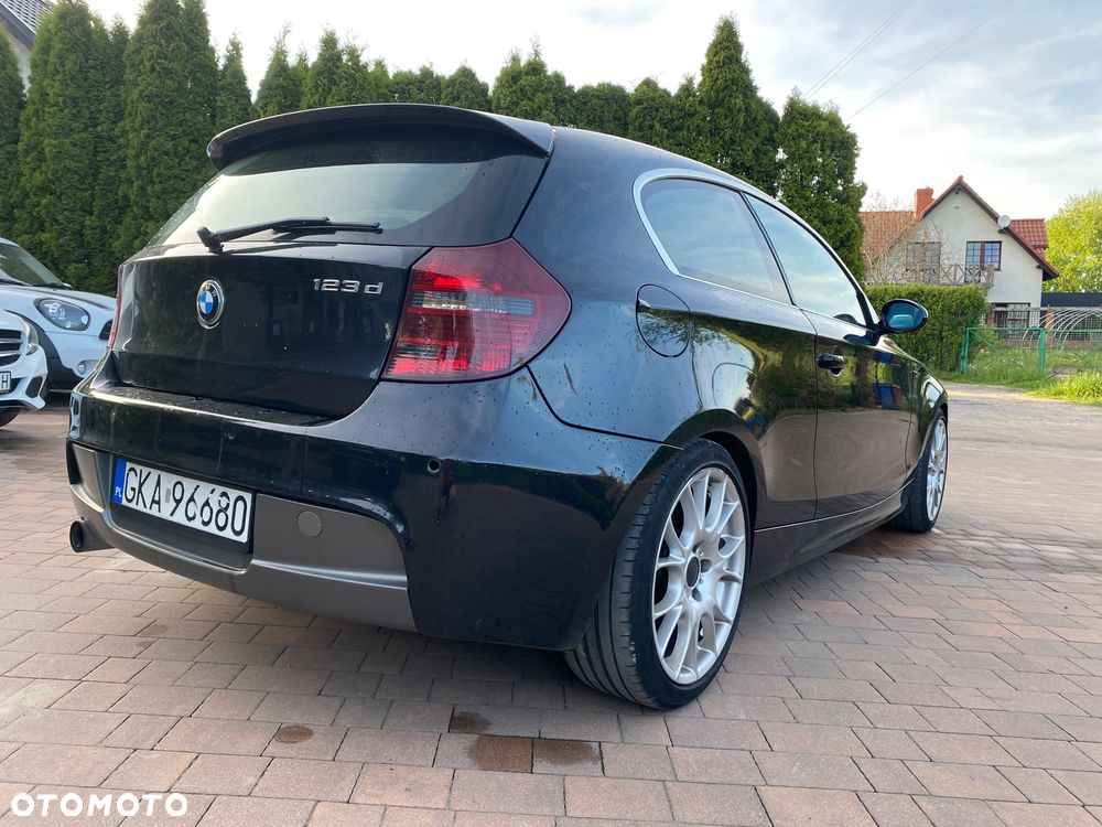 BMW Seria 1 123d - 7