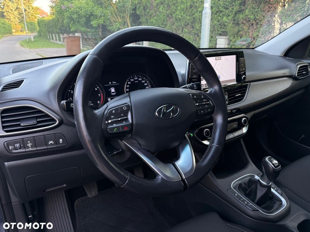 Hyundai i30 1.4 Premium - 6