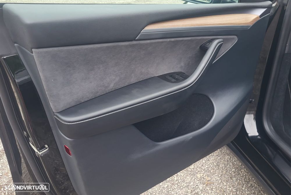Tesla Model Y Tração Traseira - 11