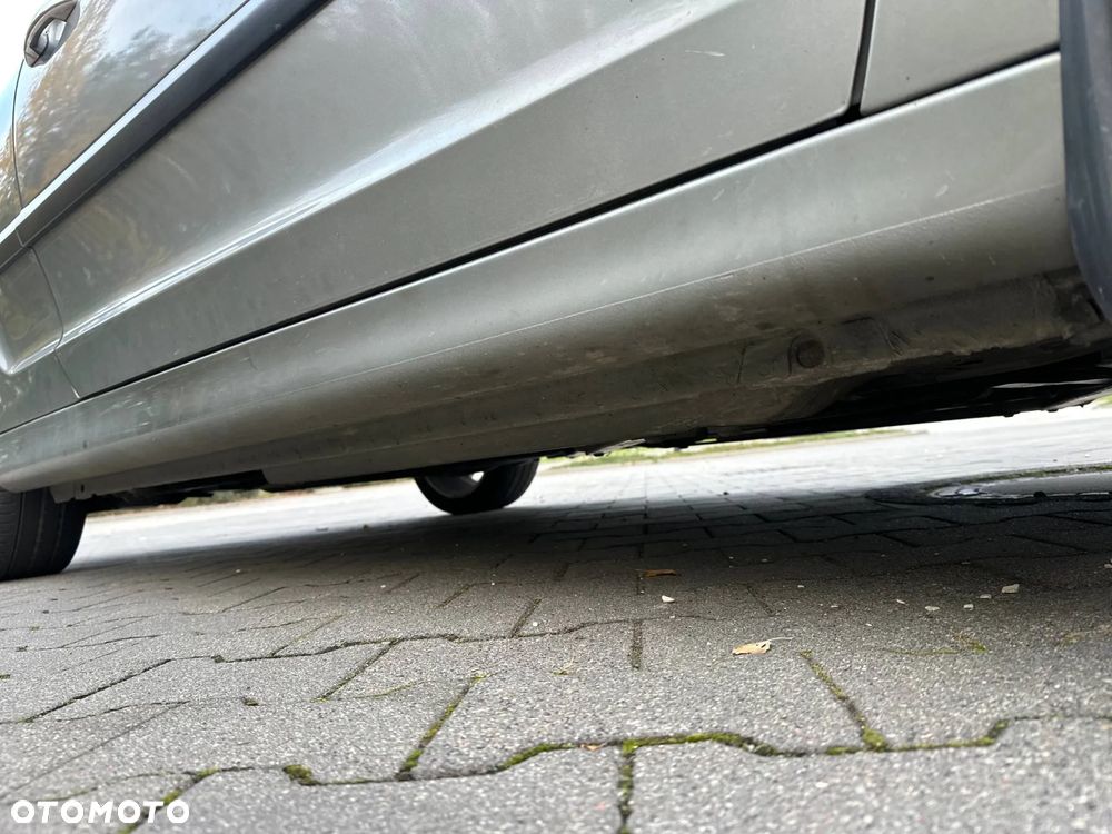 Peugeot 207 CC - 38