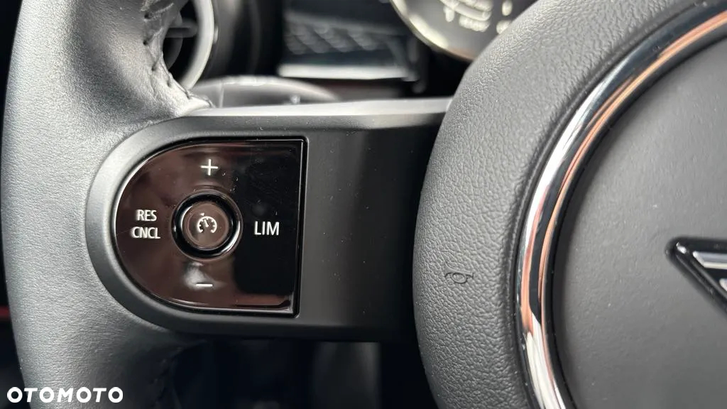 MINI Cooper Standard - 28
