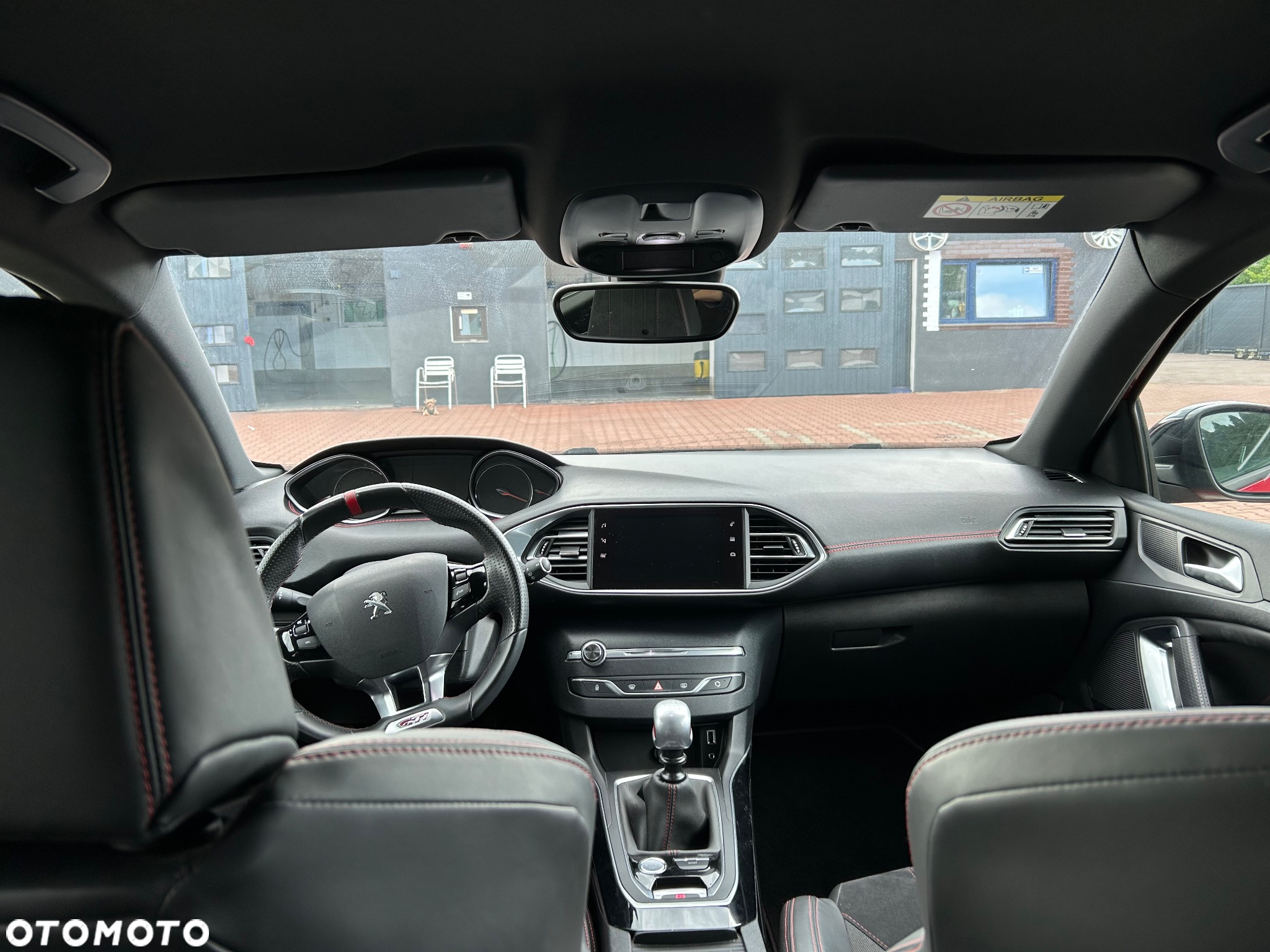 Peugeot 308 1.6 e-THP GTi by Sport S&S - 19