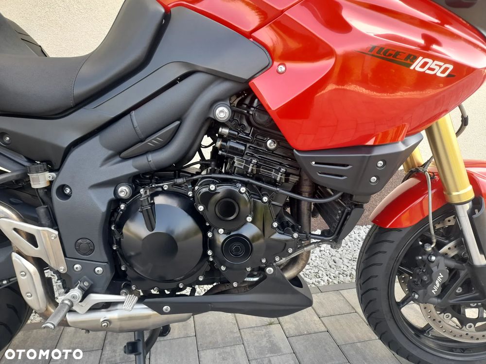 Triumph Tiger - 14