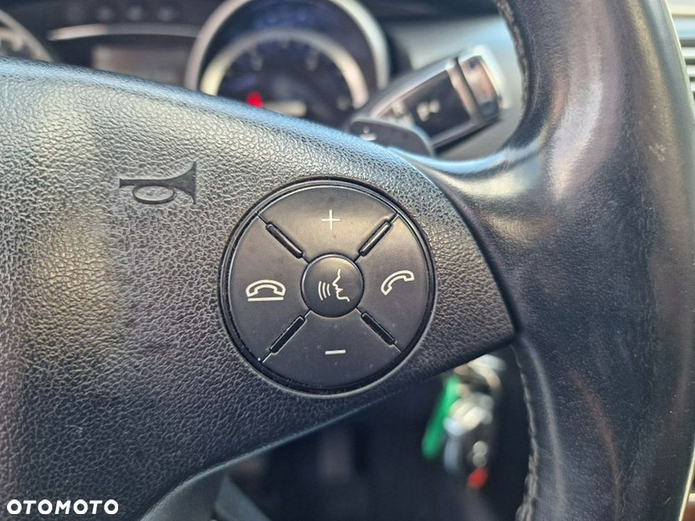 Mercedes-Benz Klasa R 350 CDI L DPF 4Matic 7G-TRONIC - 17