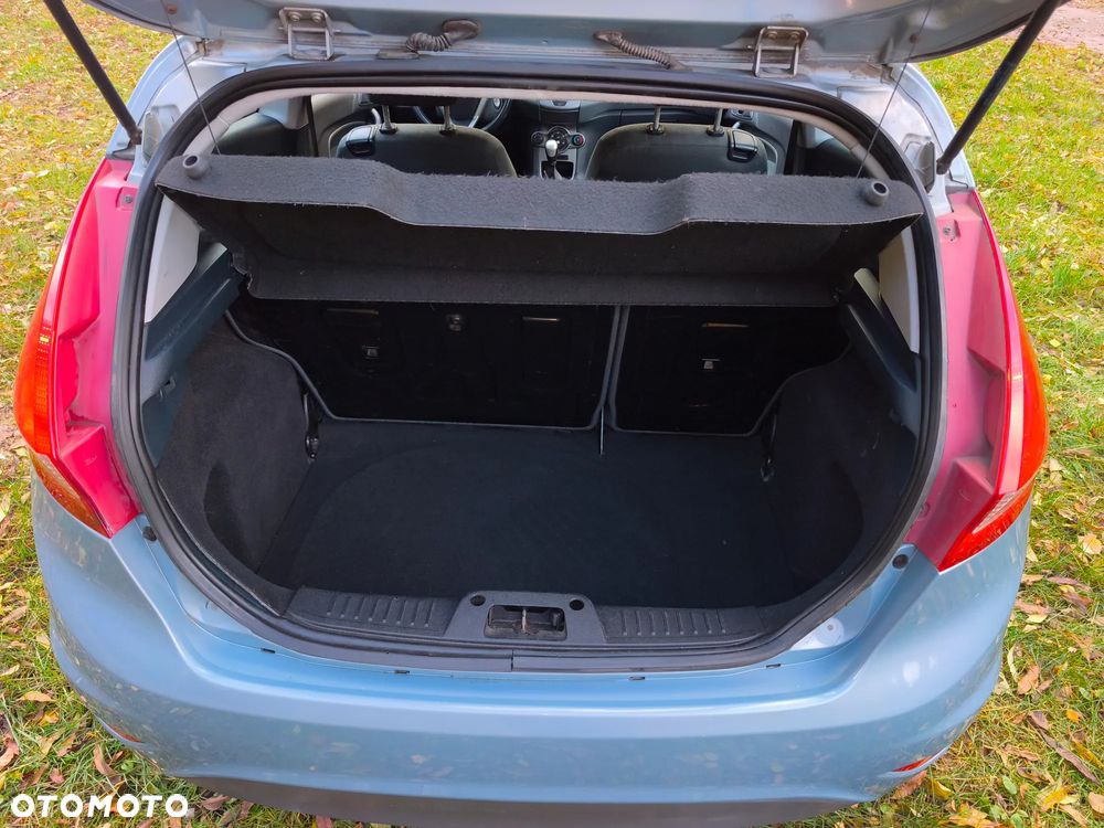 Ford Fiesta - 10
