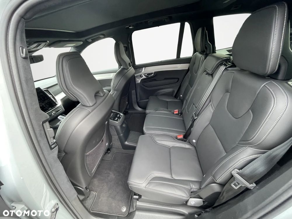 Volvo XC 90 T8 AWD Plug-In Hybrid Ultra Black Edition 7os - 10