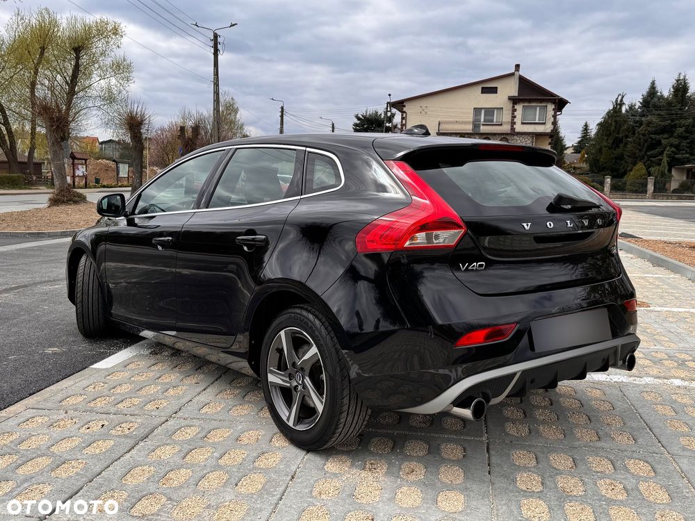 Volvo V40 D2 Drive-E R-Design Momentum - 2
