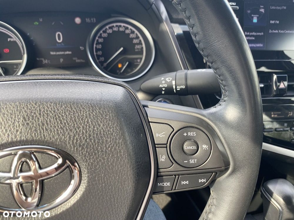 Toyota Camry 2.5 Hybrid Comfort CVT - 12