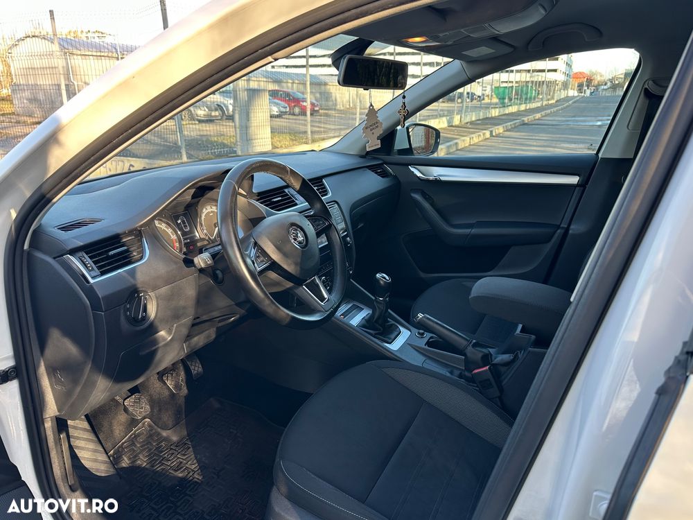 Skoda Octavia 1.6 TDI Ambition - 5