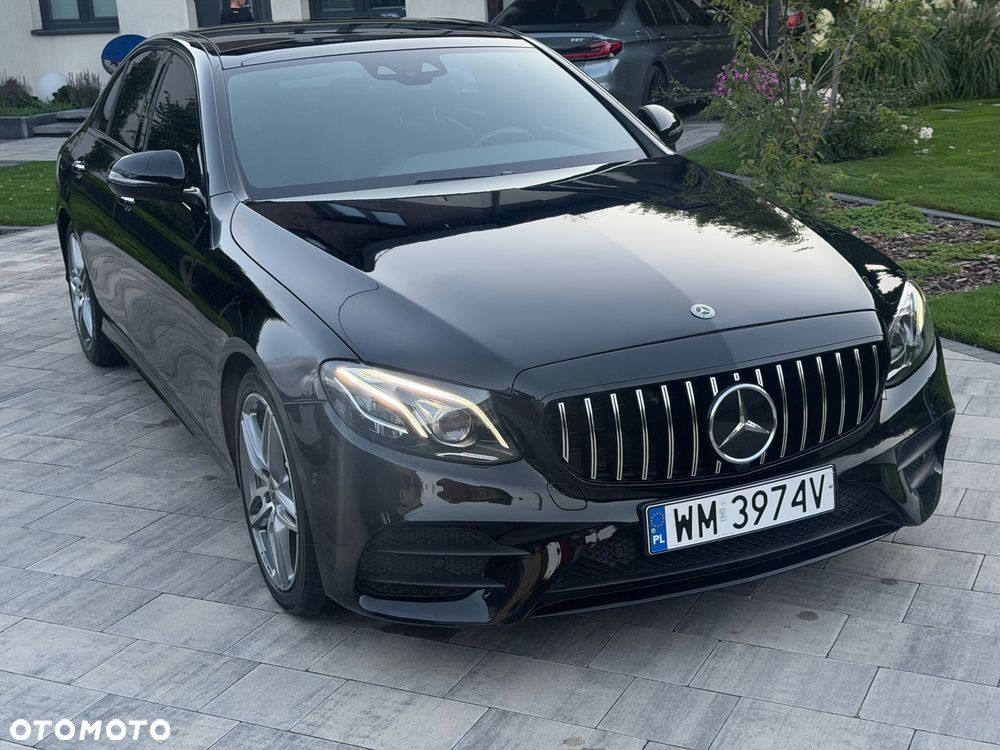 Mercedes-Benz Klasa E 300 9G-TRONIC - 28