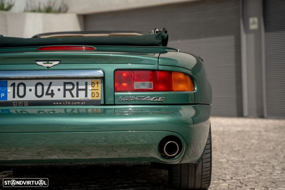 Aston Martin DB7 Vantage Volante - 12