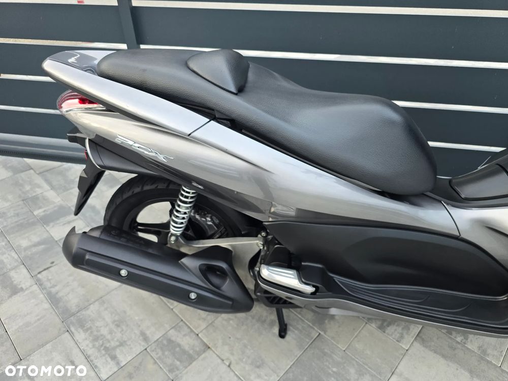 Honda PCX - 10
