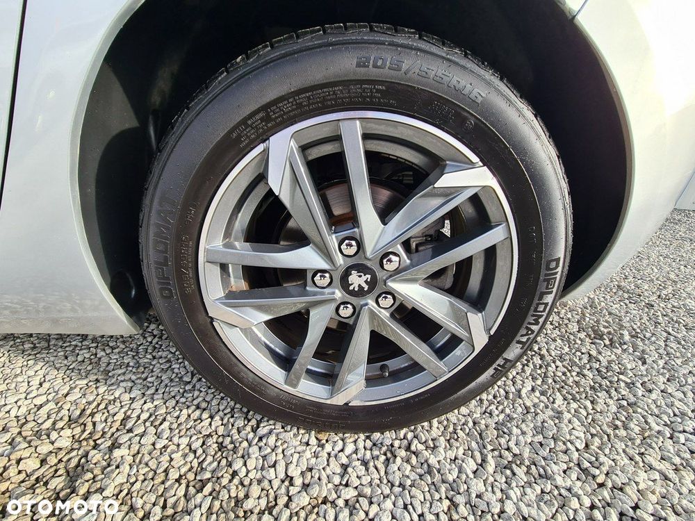 Peugeot 308 1.2 PureTech Allure S&S - 34