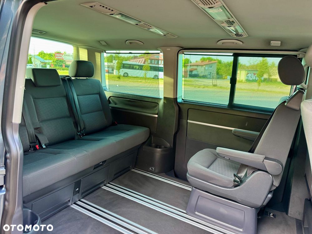 Volkswagen Multivan - 19