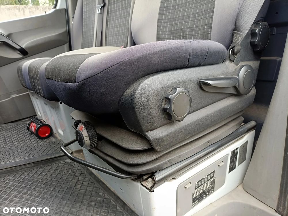 Mercedes-Benz SPRINTER - 14
