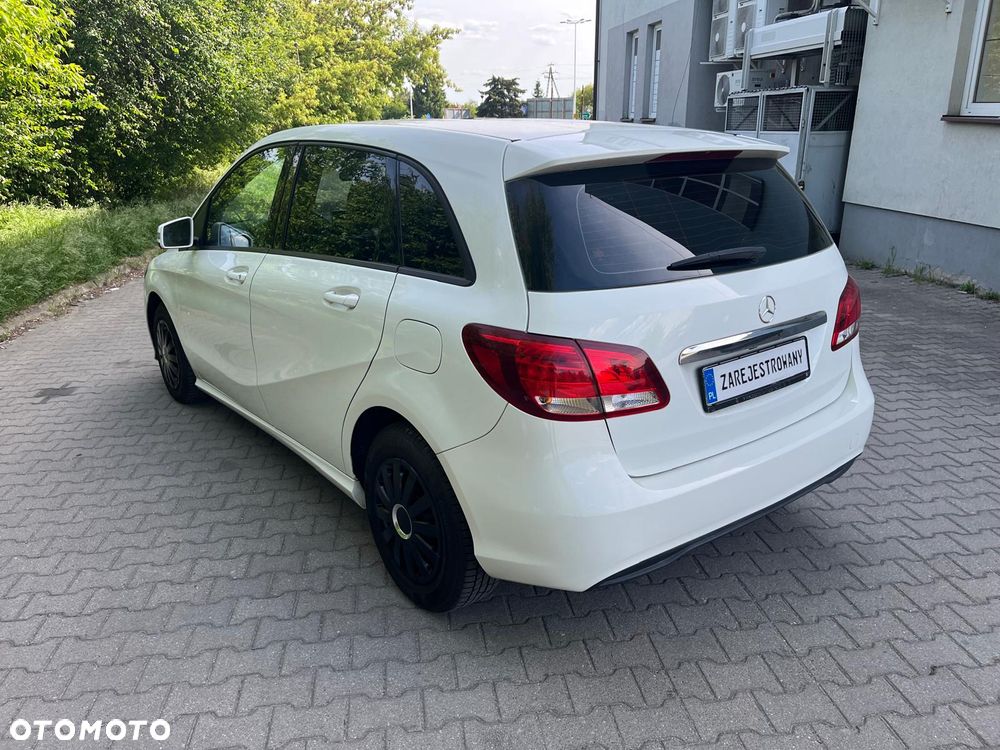 Mercedes-Benz Klasa B 180 BlueEFFICIENCY Edition - 4