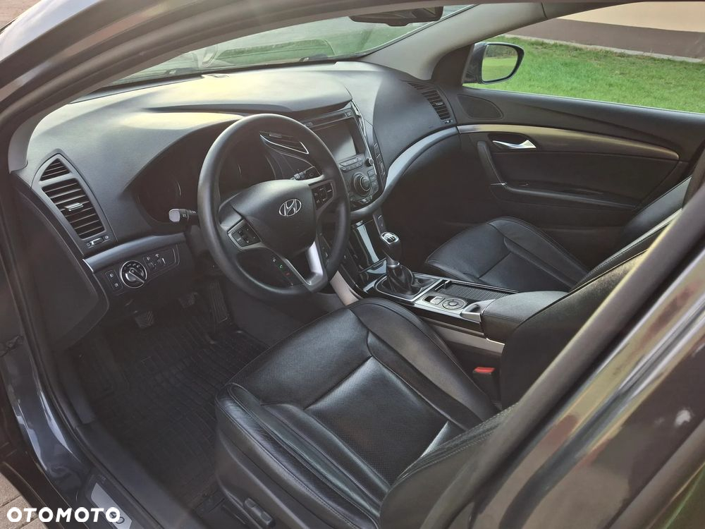 Hyundai i40 i40cw 1.6 Fifa World Cup Edition - 25