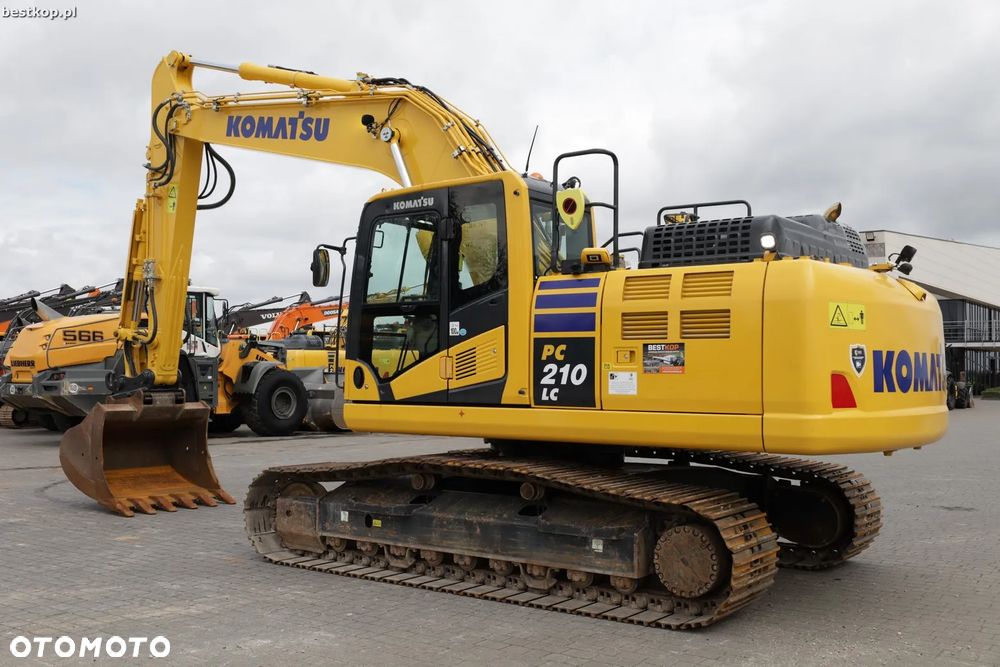 Komatsu PC210LC-11 - 5