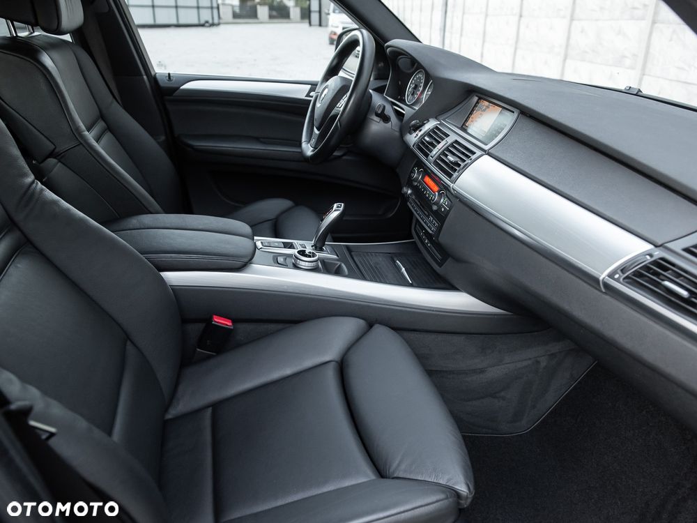 BMW X5 xDrive35d - 32