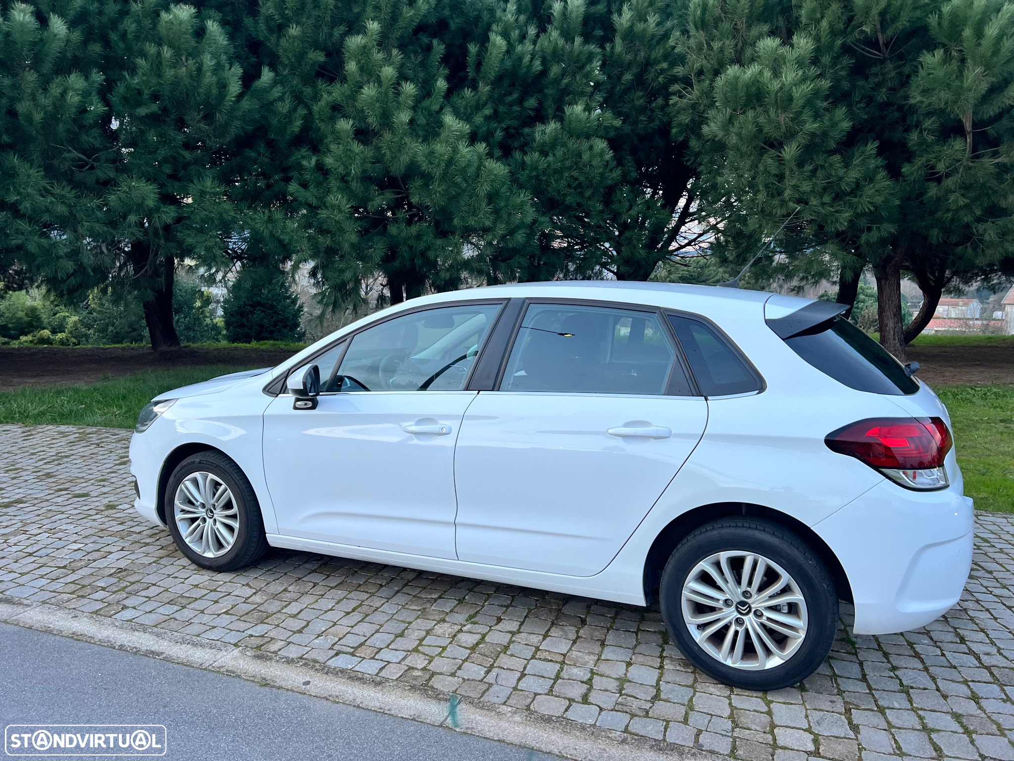 Citroën C4 BlueHDi 100 Stop&Start 86g Selection - 31