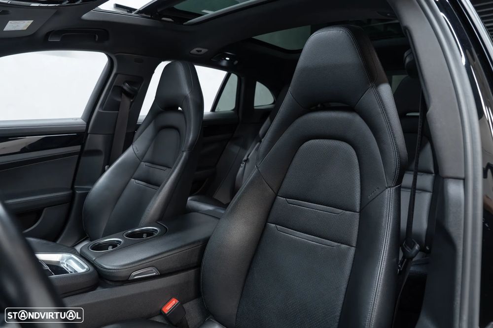 Porsche Panamera Sport Turismo - 28