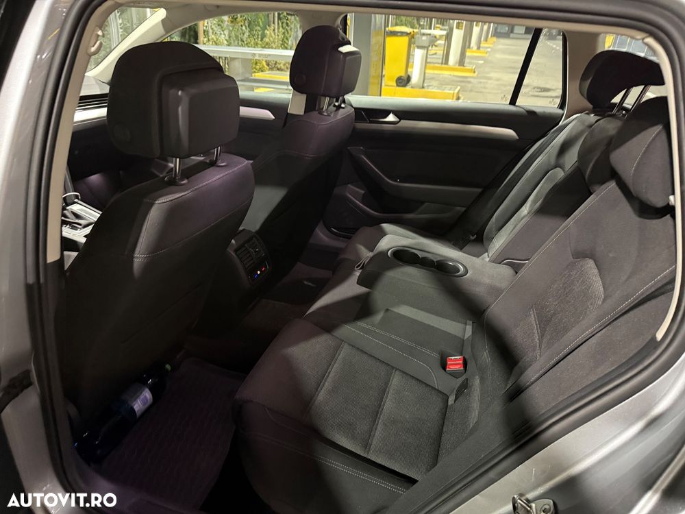 Volkswagen Passat 2.0 TDI DSG Highline - 13