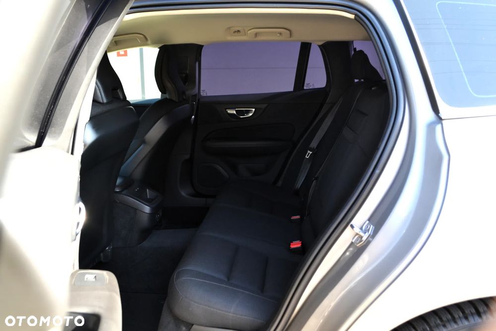 Volvo V60 T5 AWD Geartronic Momentum - 7
