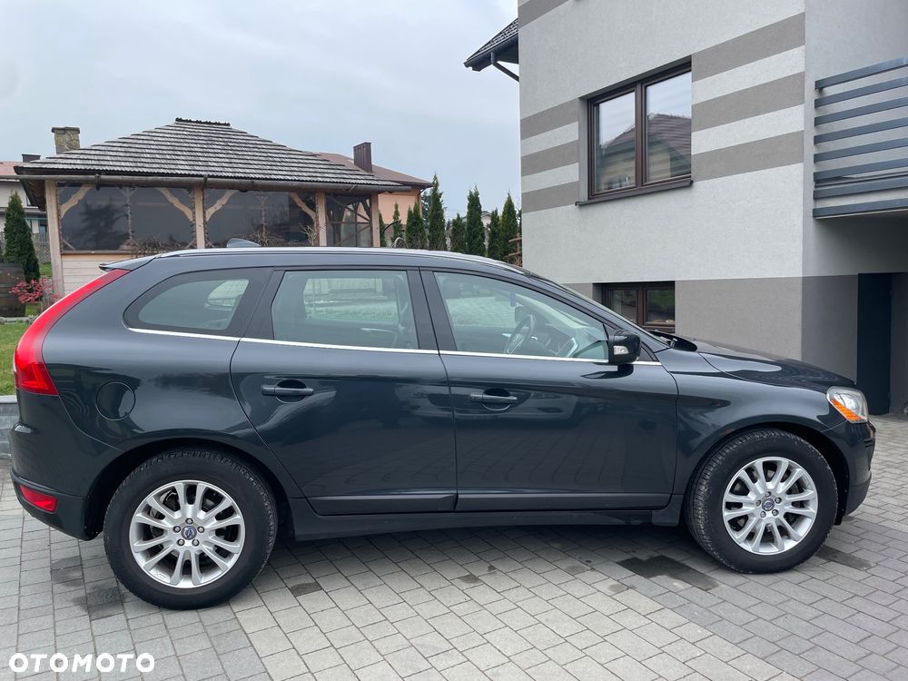 Volvo XC 60 2.4D AWD Summum - 6