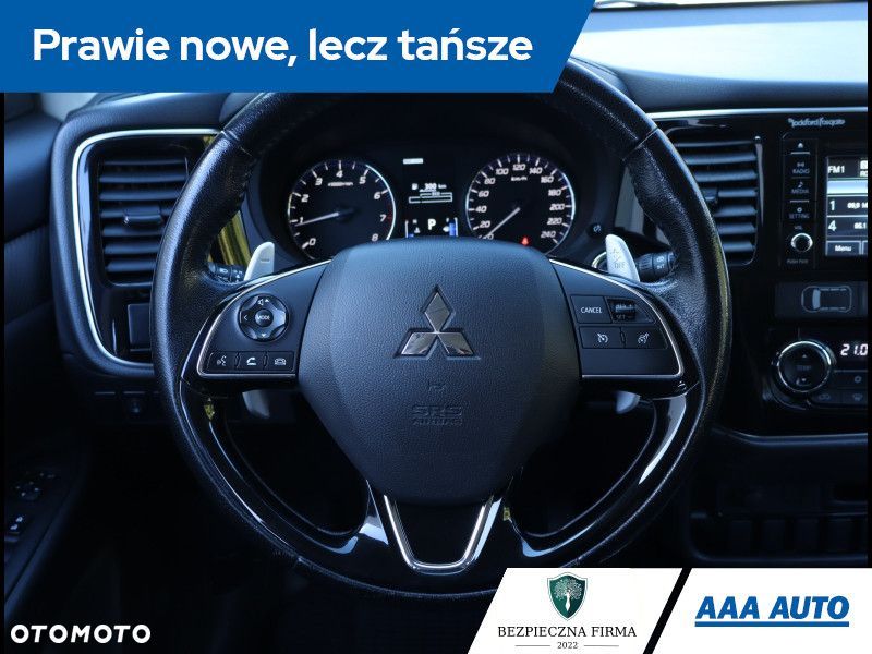 Mitsubishi Outlander - 23