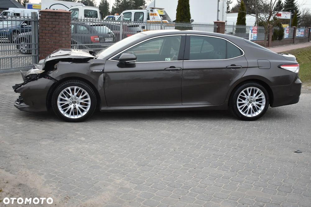 Toyota Camry 2.5 Hybrid Executive CVT - 11