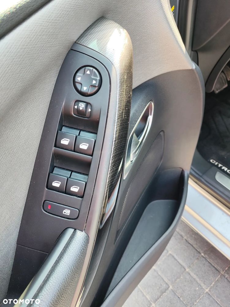 Citroën C4 Picasso - 9