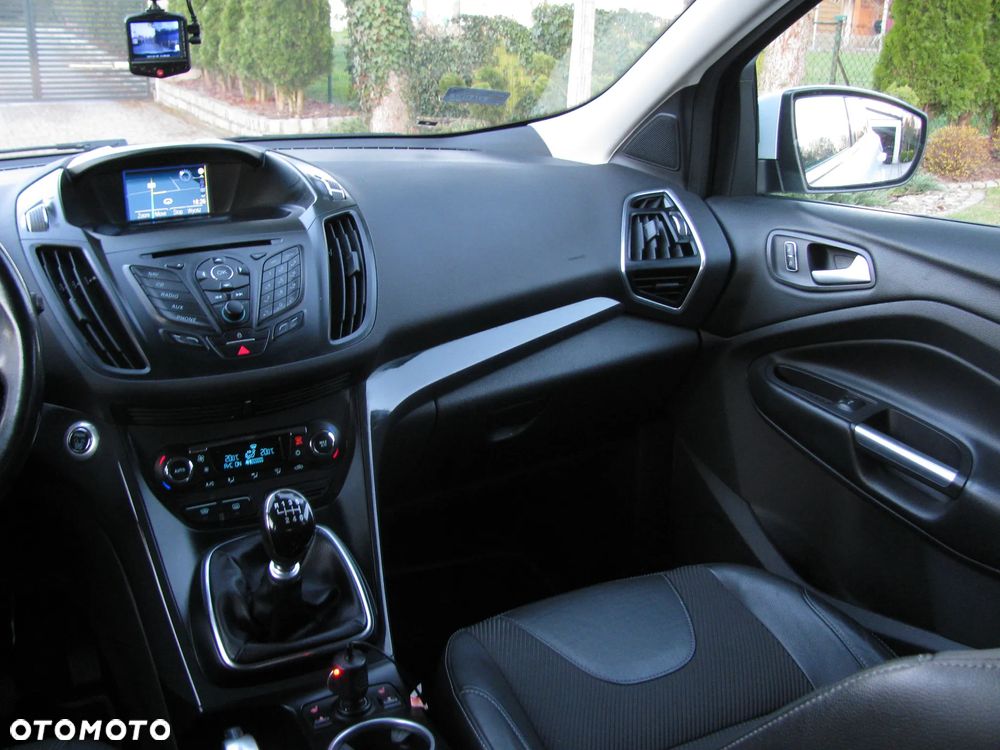 Ford Kuga 2.0 TDCi 2x4 SYNC - 25