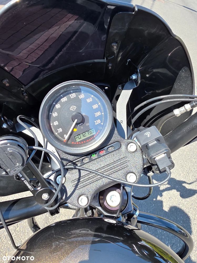 Harley-Davidson Sportster Iron 883 - 8