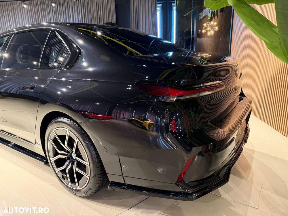 BMW Seria 7 740d xDrive MHEV - 5