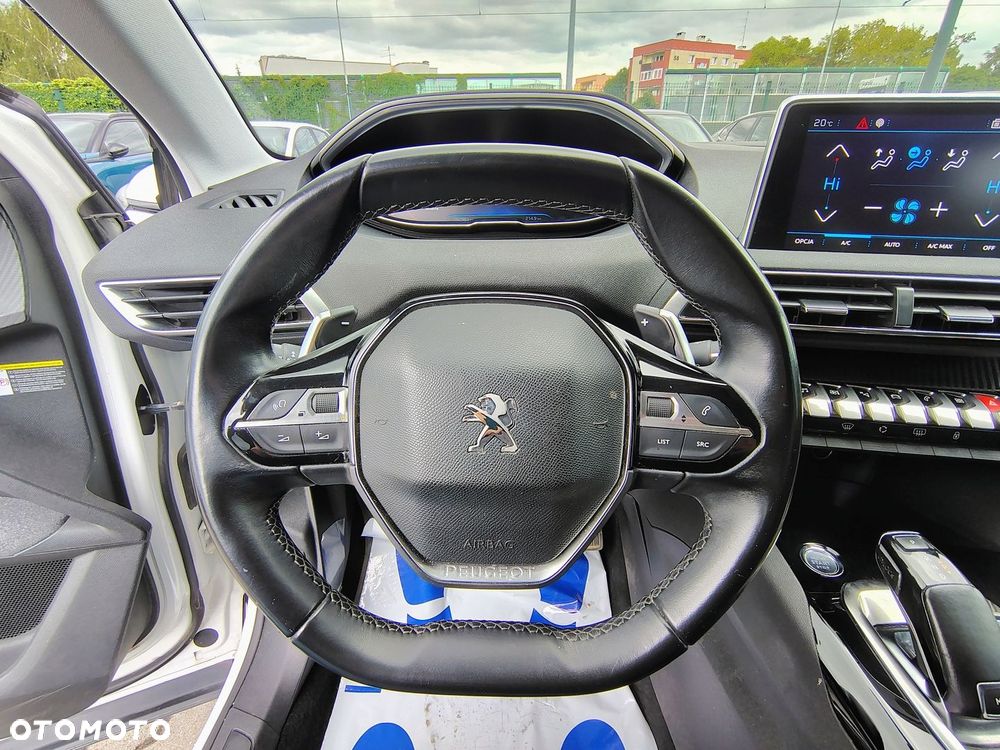 Peugeot 5008 - 17
