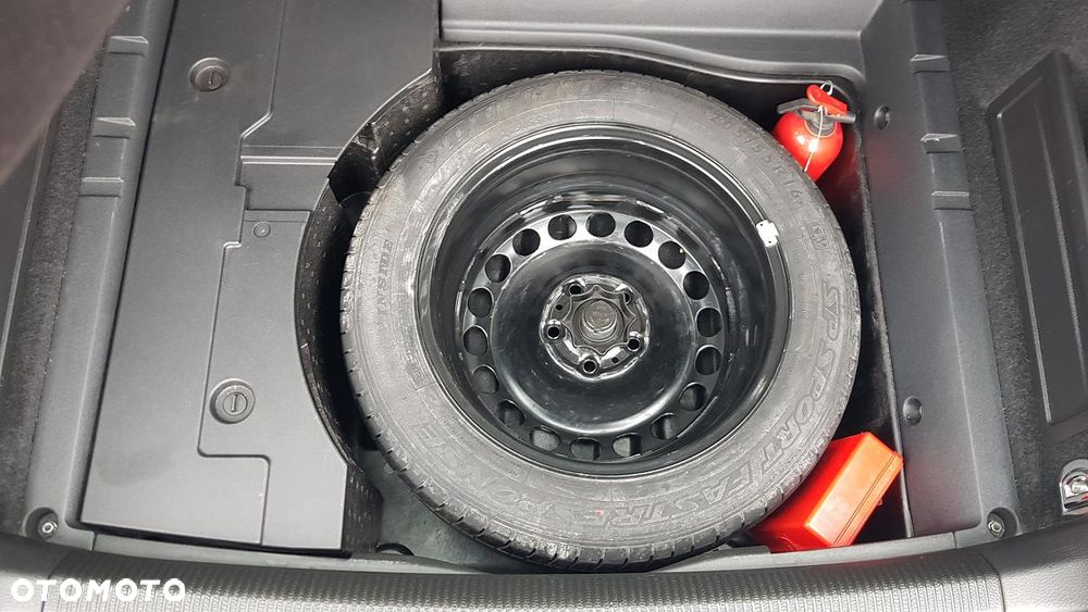 Volkswagen Passat - 14