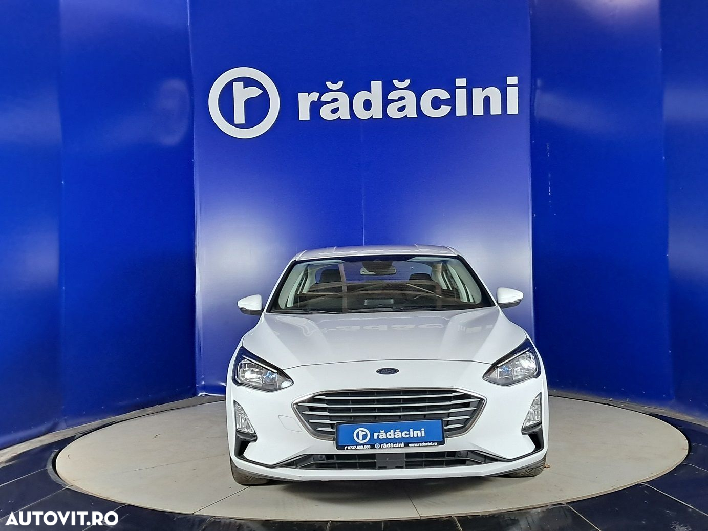 Ford Focus - 8