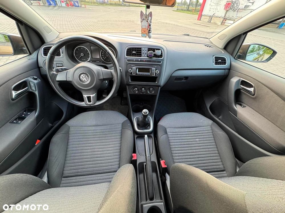 Volkswagen Polo 1.4 16V Comfortline - 9